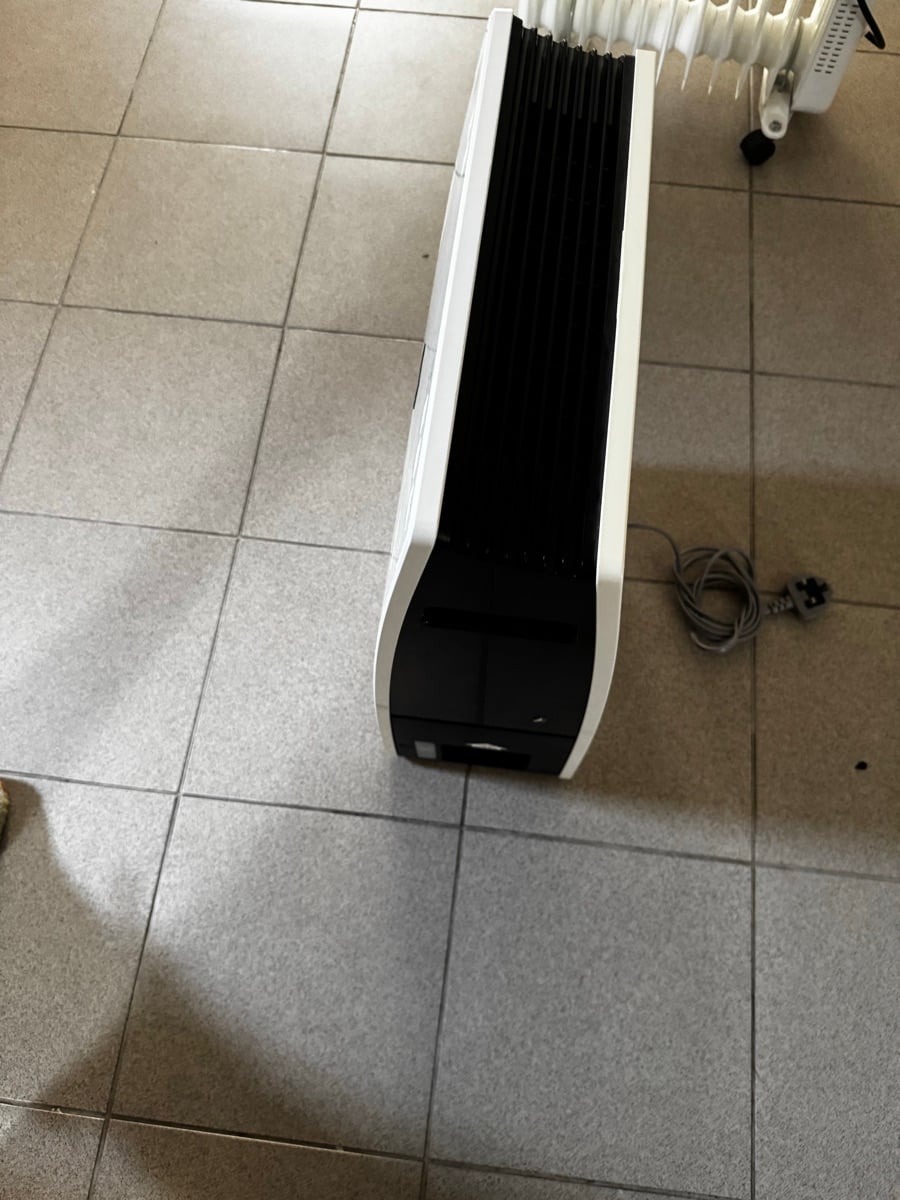 Humidifier sharp - Image 1