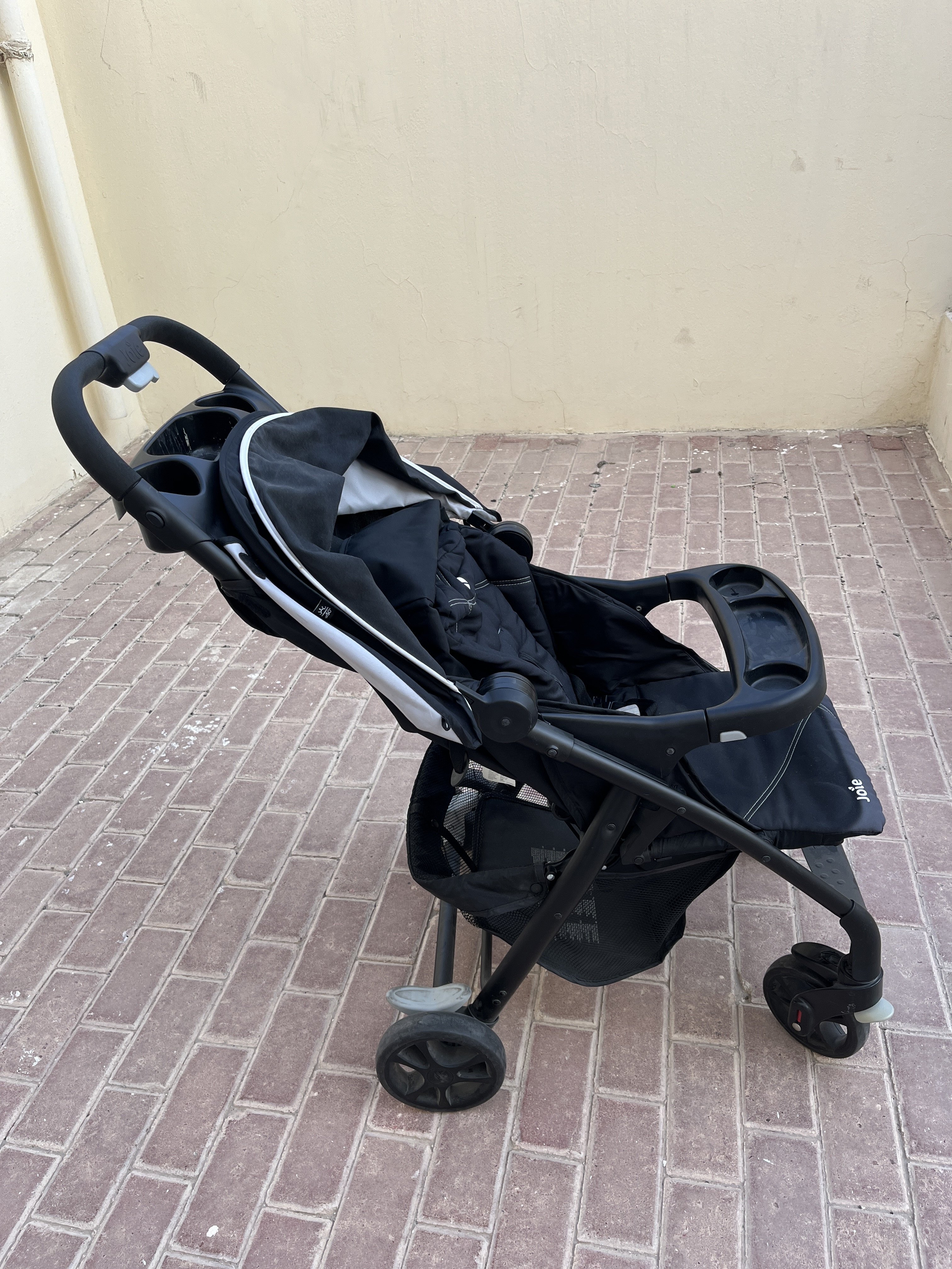 For Sale: Baby Stroller (Good Condition) - Image 1