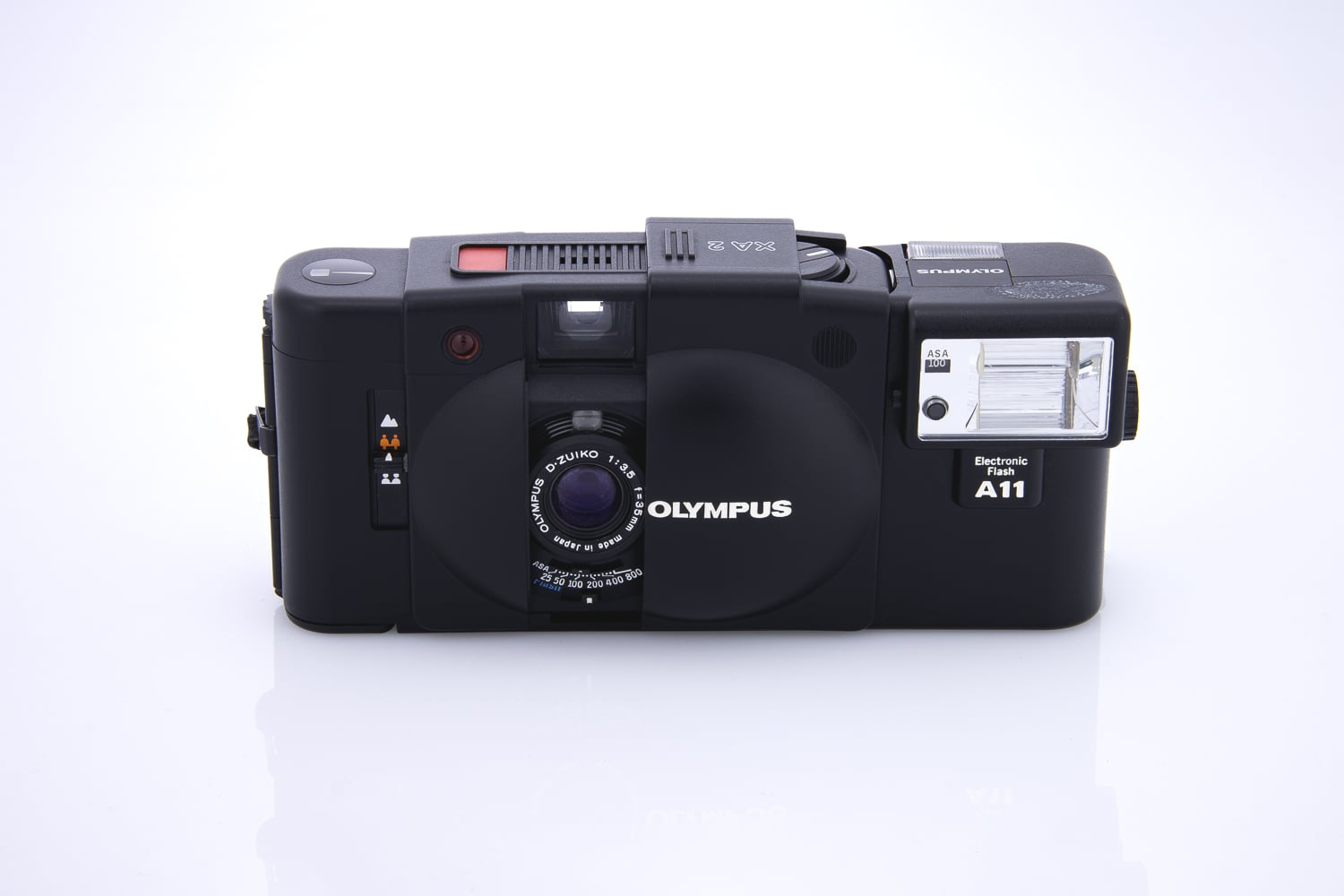 OLYMPUS XA2_BATTERY FLASH INCLUDED - Image 3