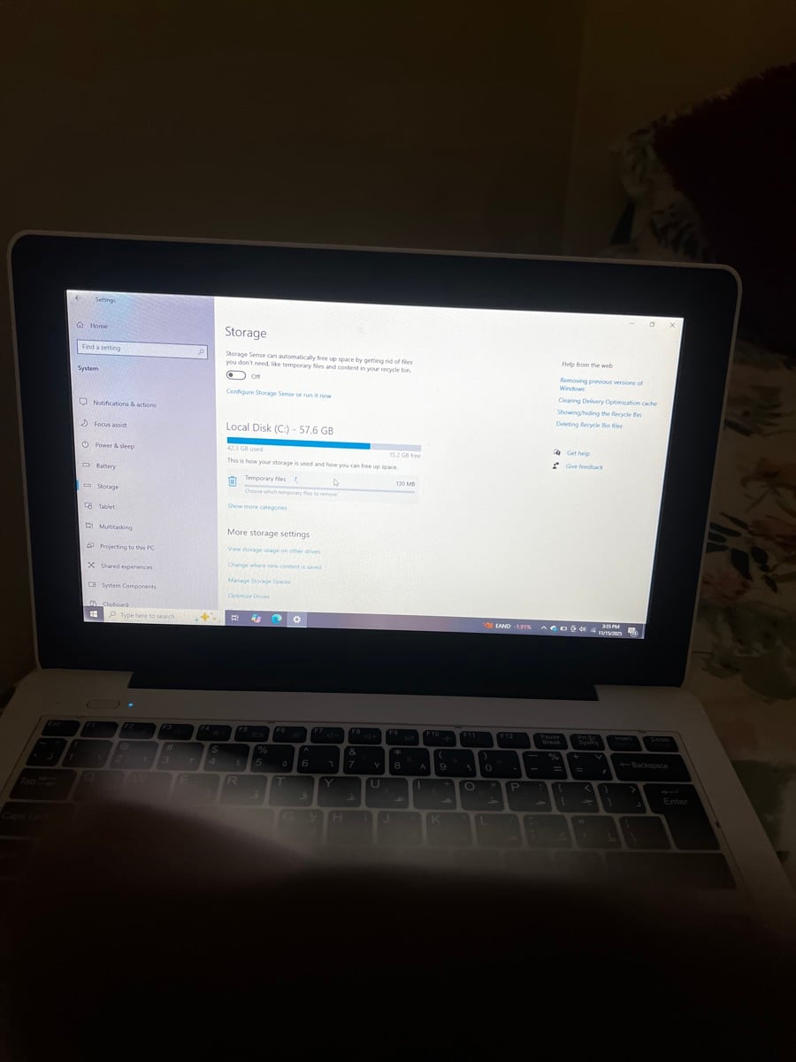 Laptop - Image 2