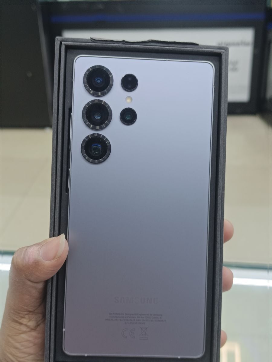 Samsung Galaxy S25 Ultra - Image 1