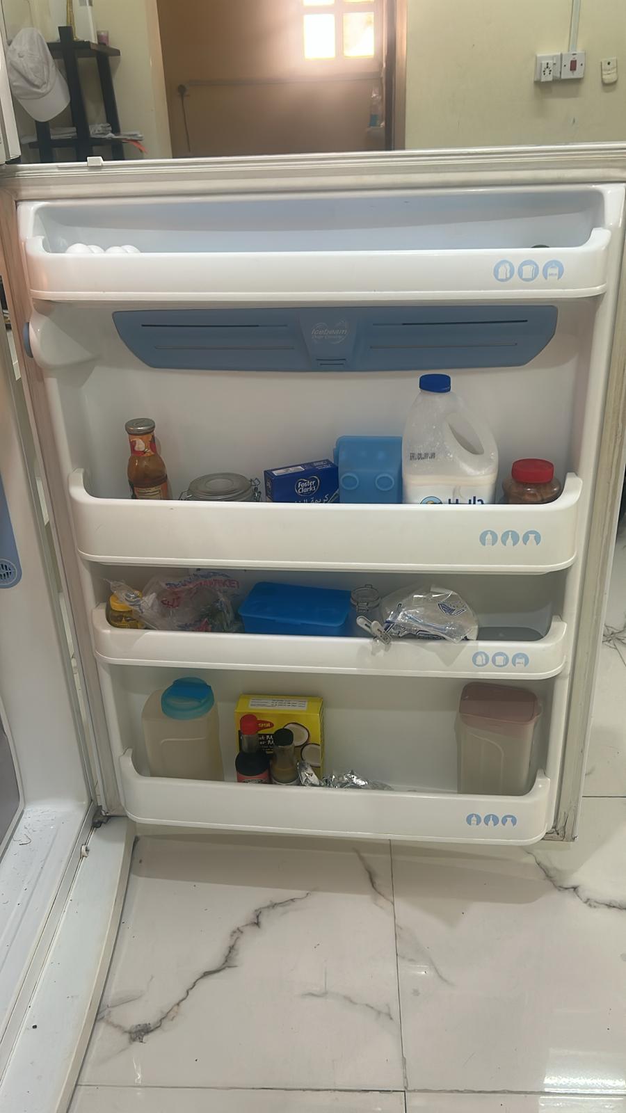 Refrigerator and other items. - Image 3