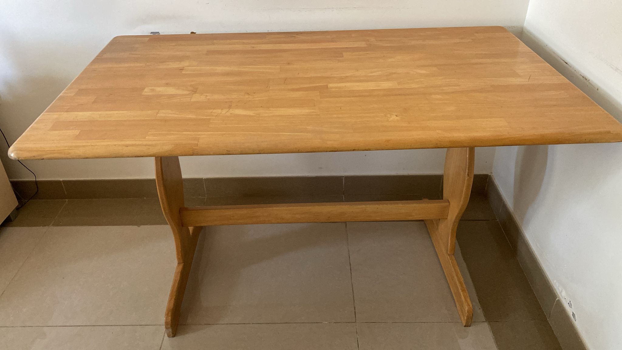 SELL DINING TABLE WITH SIX CHAIR - Image 2