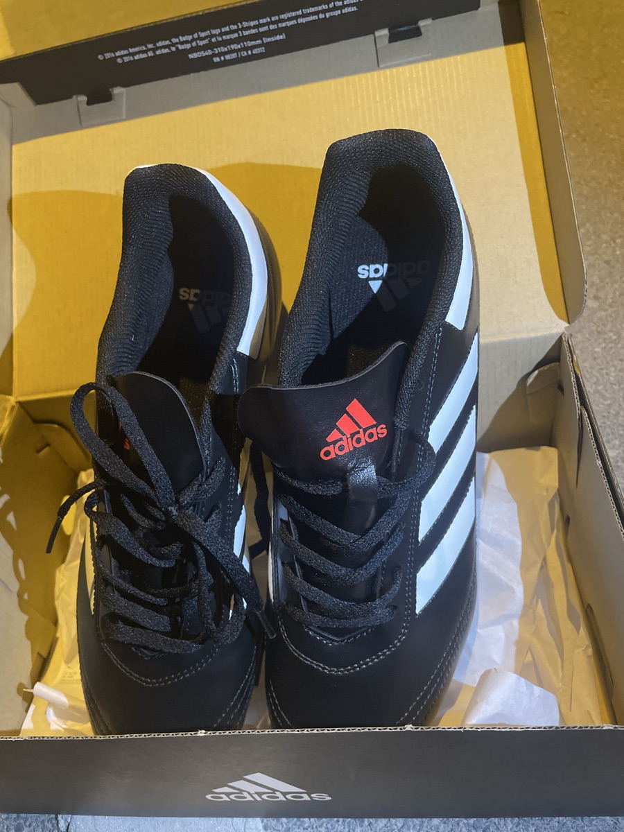 Adidas football boots - Image 4