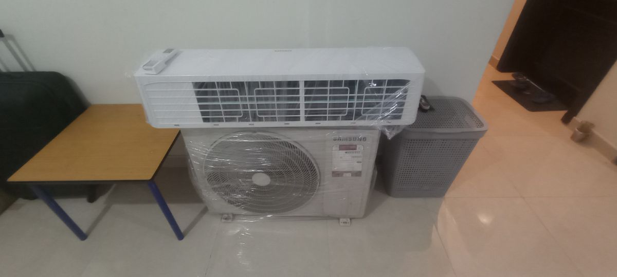 SAMSUNG SPLIT AC 1.5TON ( ONLY 1 YEAR OLD )  call -33747009 - Image 3