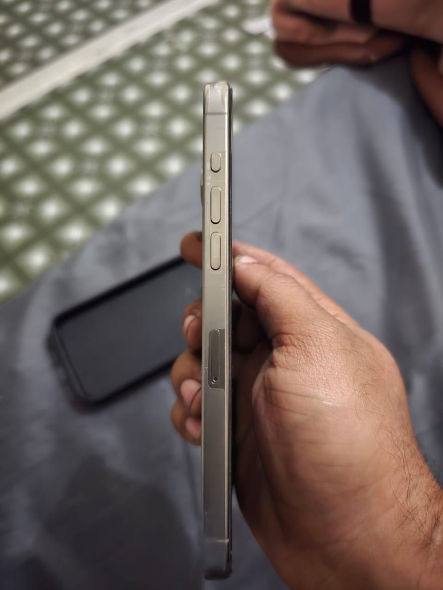 iPhone 15 promax 256 - Image 4