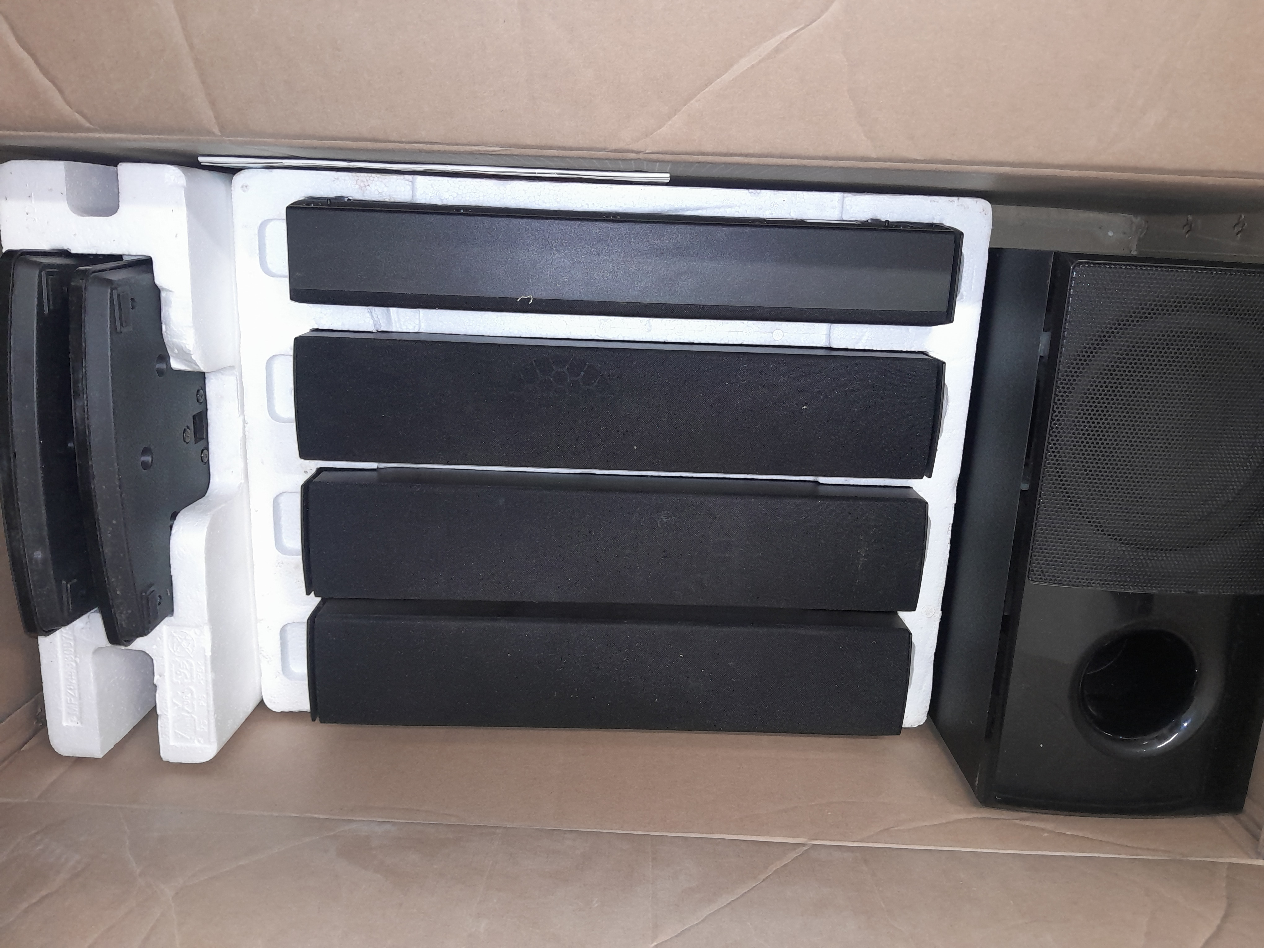 LG DVD Home Theater - Image 5