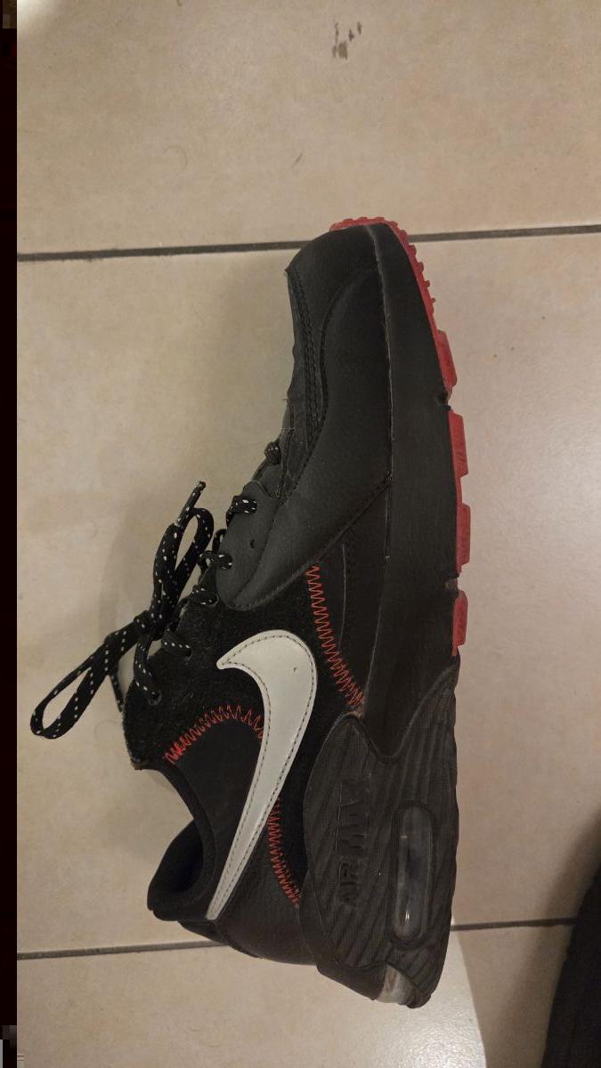 Used shoes in perfect condition - Image 13
