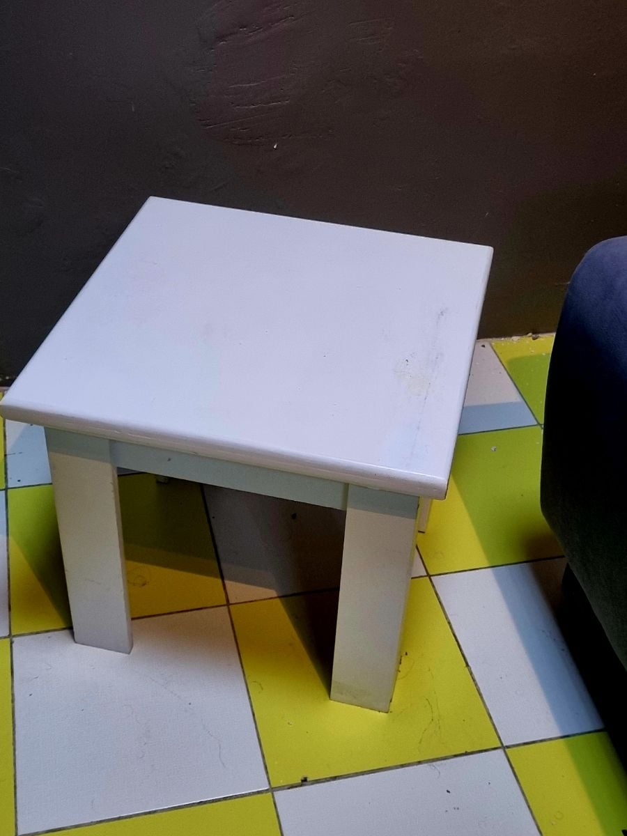 IKEA mini White Table - Image 2