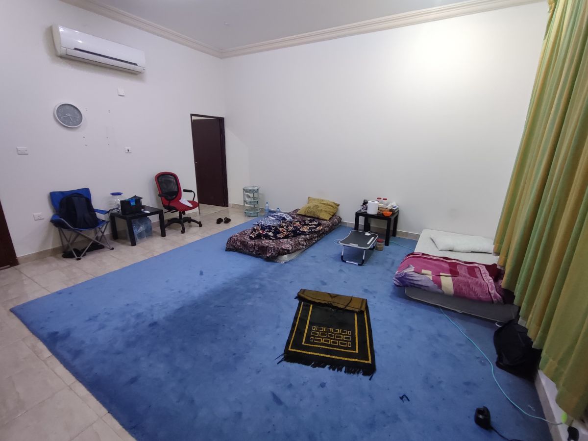 Shared room bed space - Image 6
