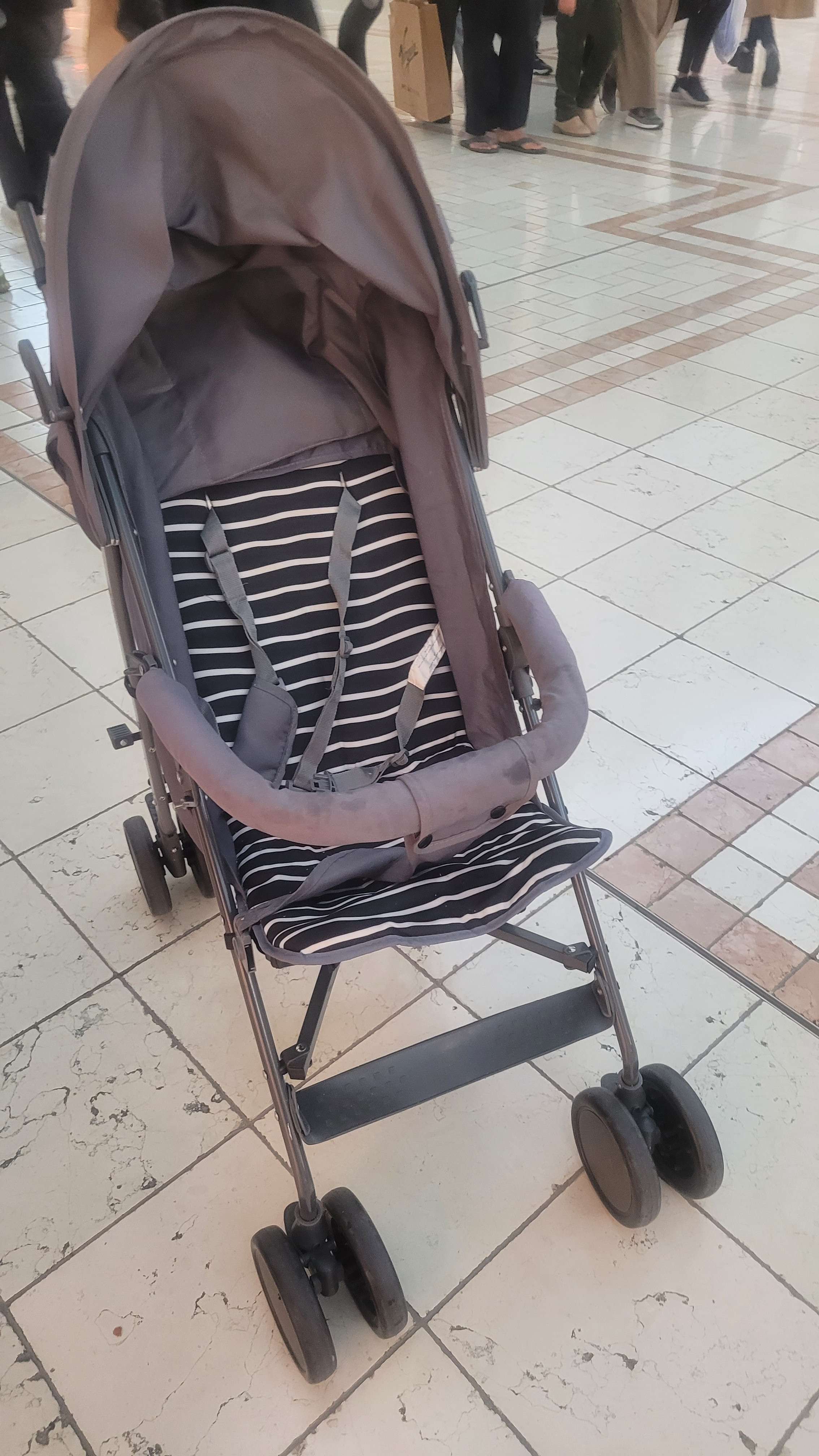 Stroller - Image 5