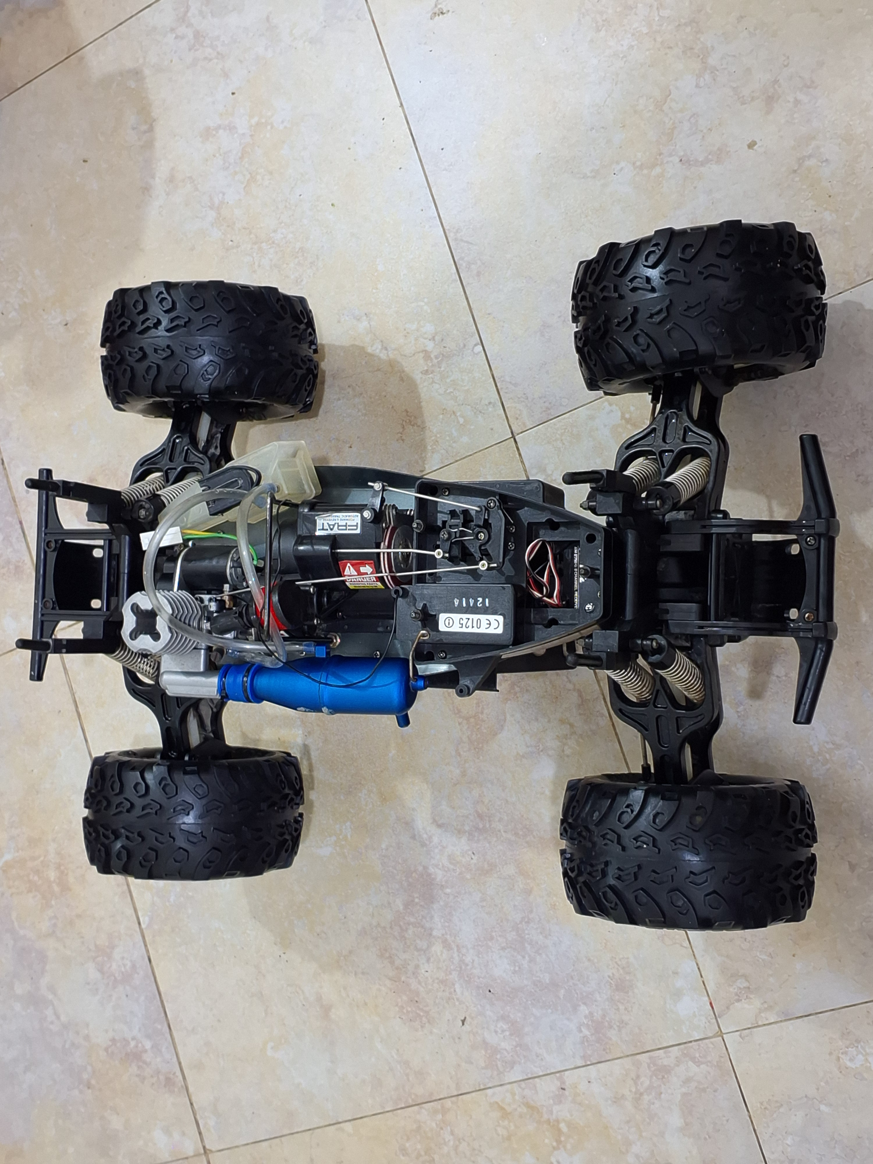 TAMIYA NITRO FUEL CAR - Image 3