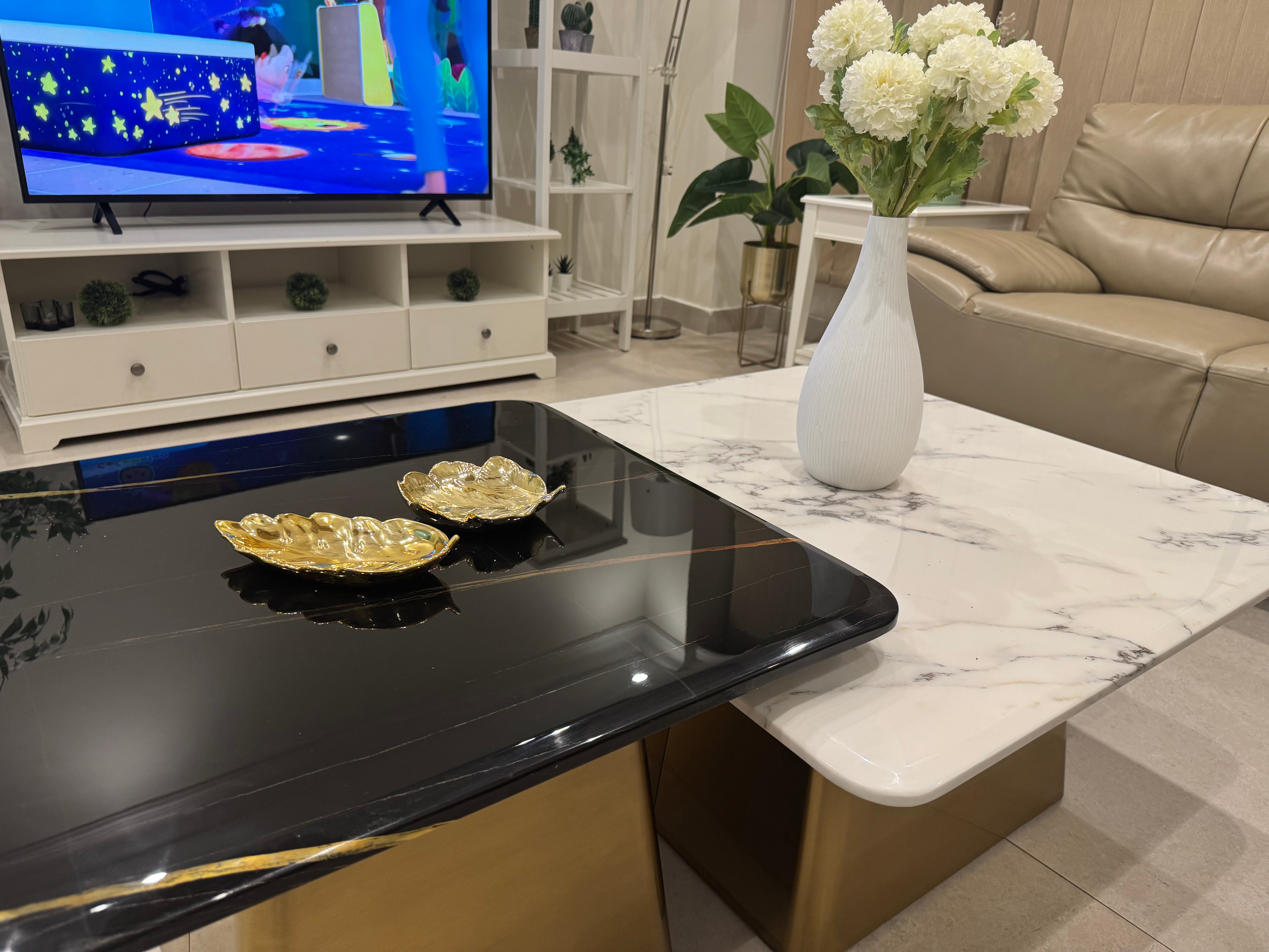 New Marble tables 2 no (white 1250/black900)  - Image 3