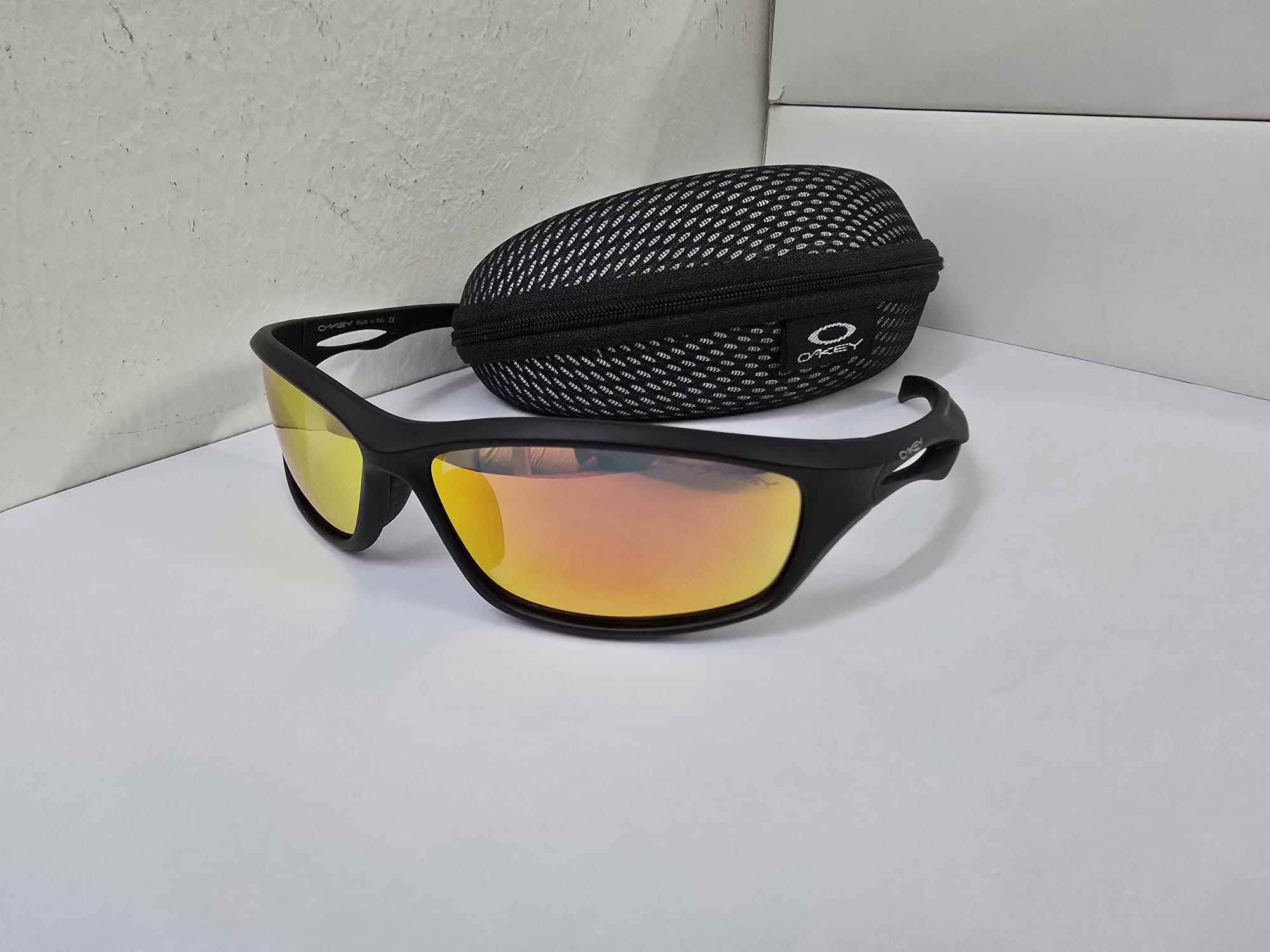 "OAKLEY" SPORTS GLASSES - Image 3