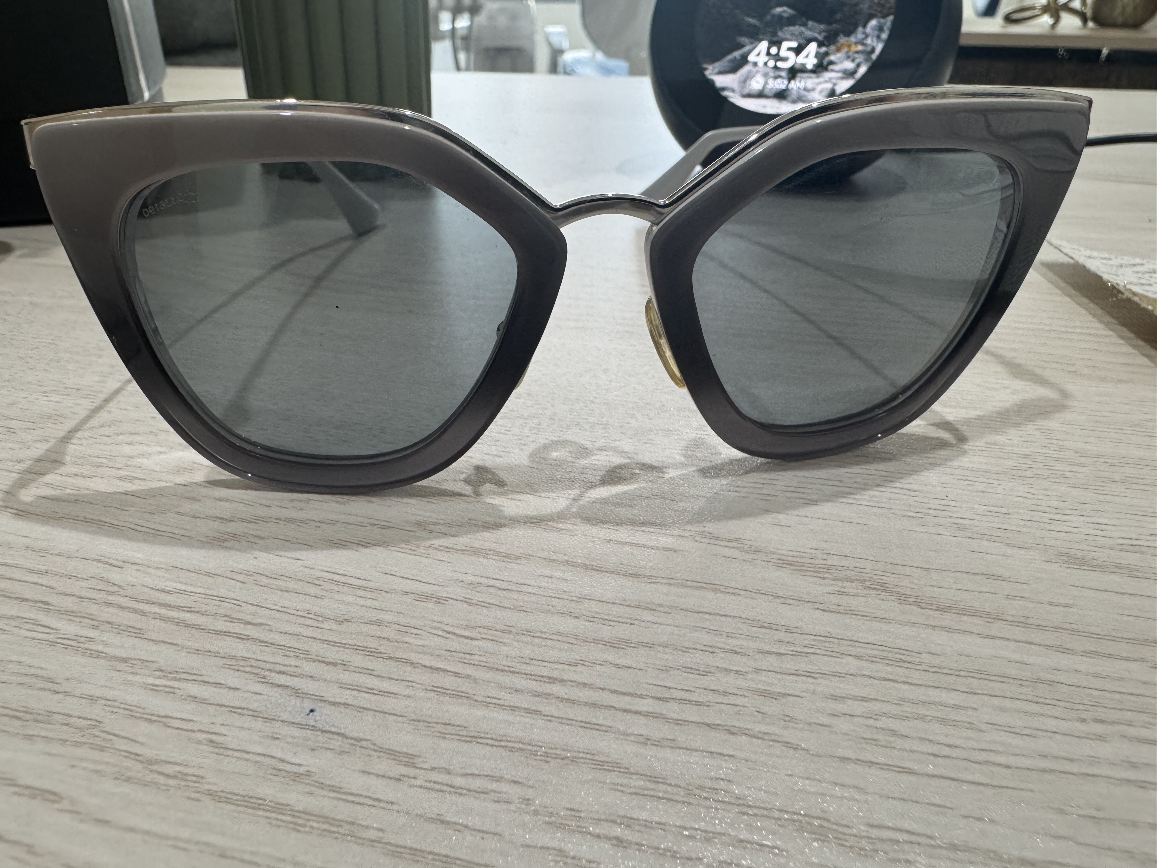 نظارات شمسية Prada / جديد - Image 6