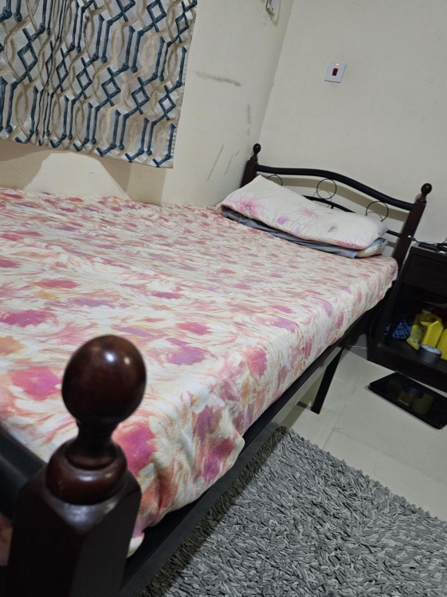 Bed - Image 1