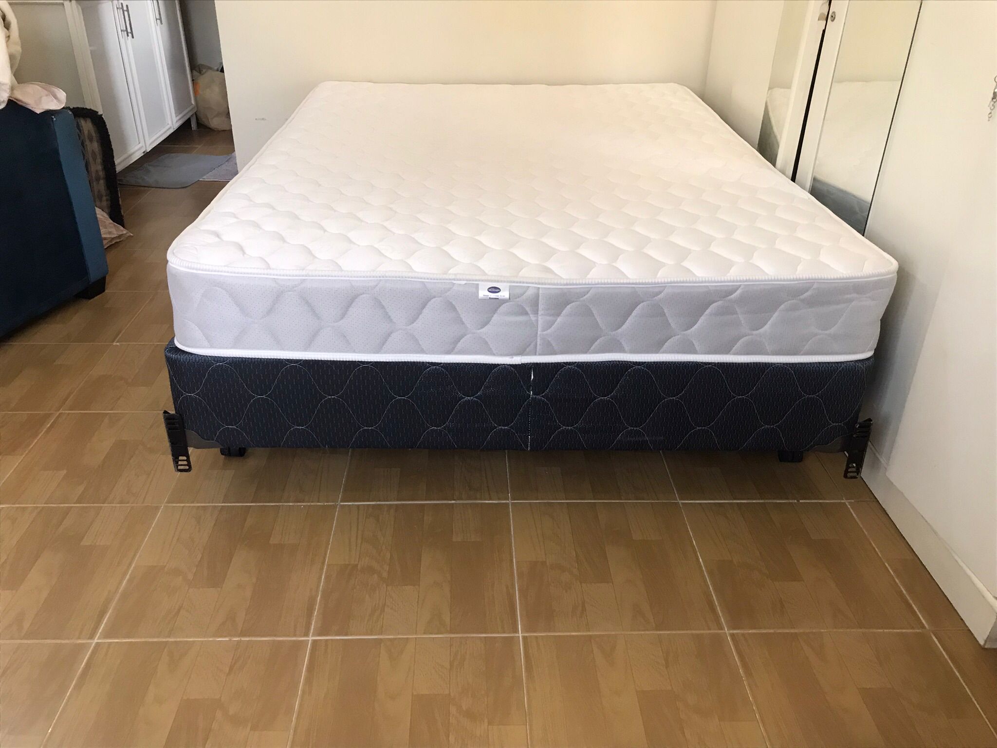 moving sale  - Image 3