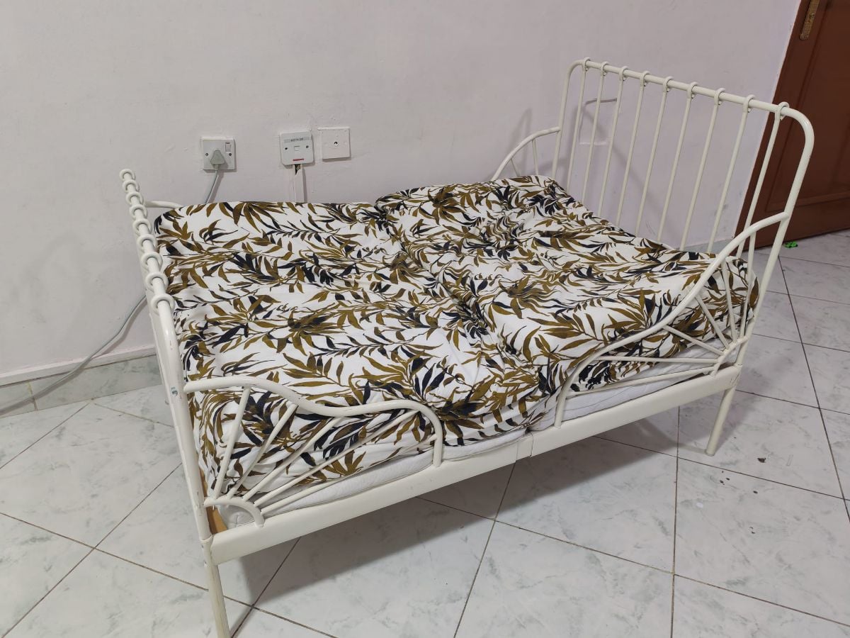 Extendable kids bed like new Ikea - Image 5