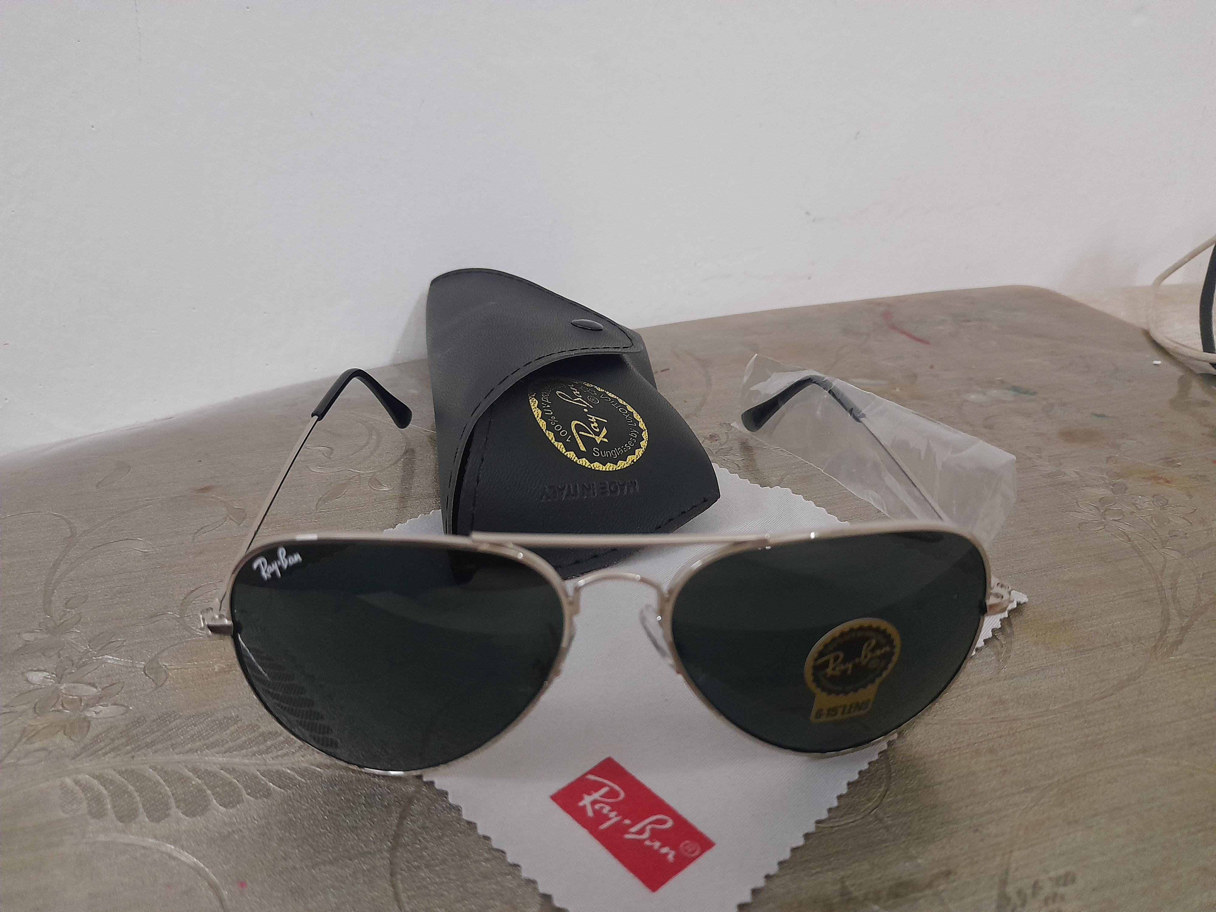 Ray ban High-Quality Sun Glasses  - Image 9