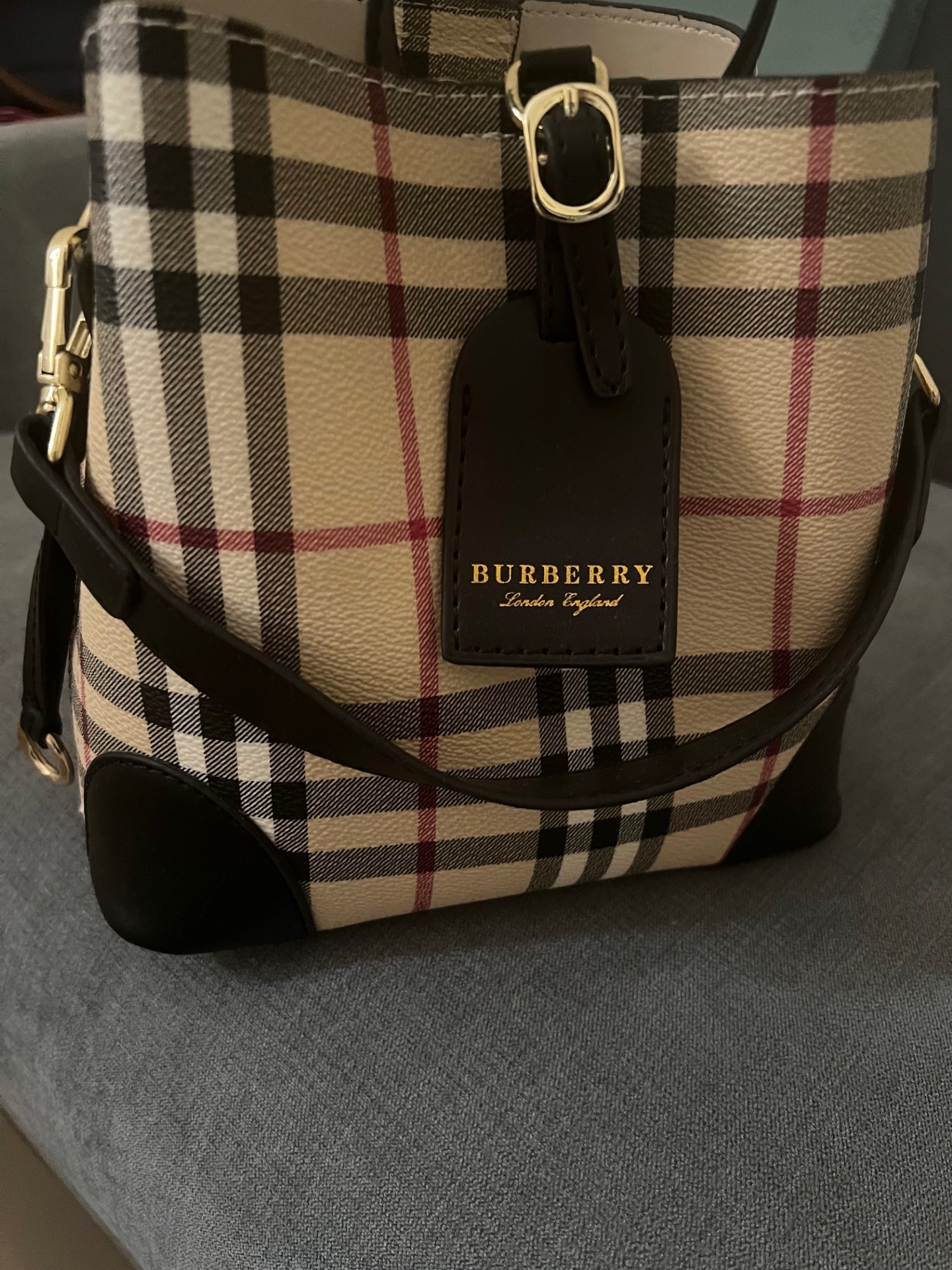 Branded Women - Hand carry bags All in 450 - Image 3
