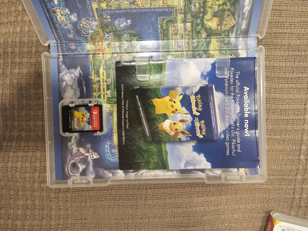 Pokemon Let's Go Pikachu Nintendo Switch - Image 2