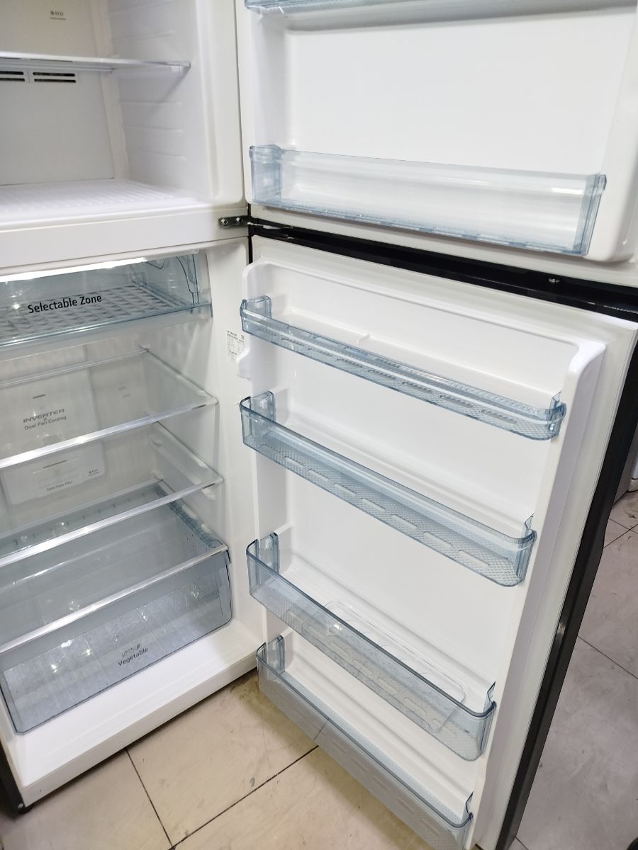 Hitachi double door same same new condition refrigerator for sale - Image 8