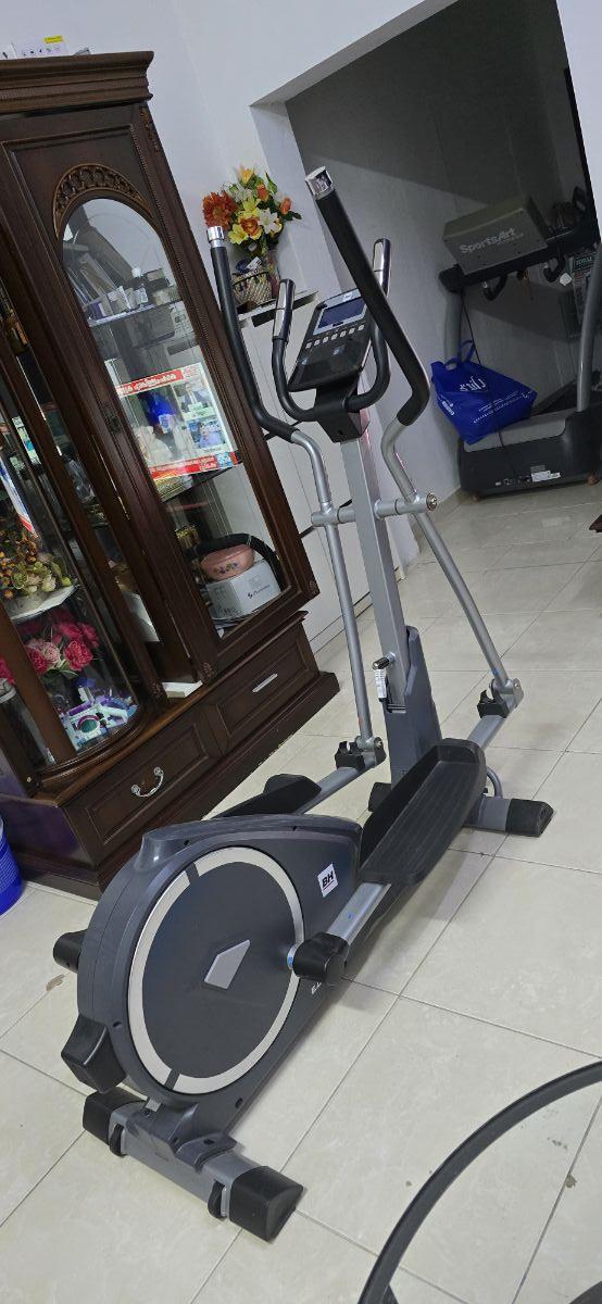 ELLIPTICAL CROSS TRAINER - Image 3