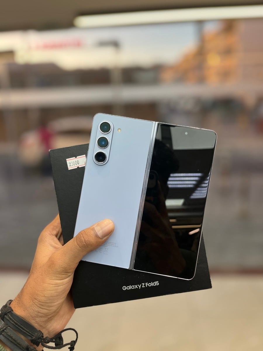 SAMSUNG GALAXY Z FOLD 5 - Image 3