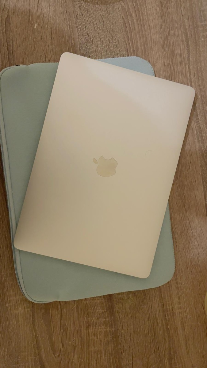 Quick Sale: MacBook Pro (2017) - Fast i5, 8GB RAM - Image 4