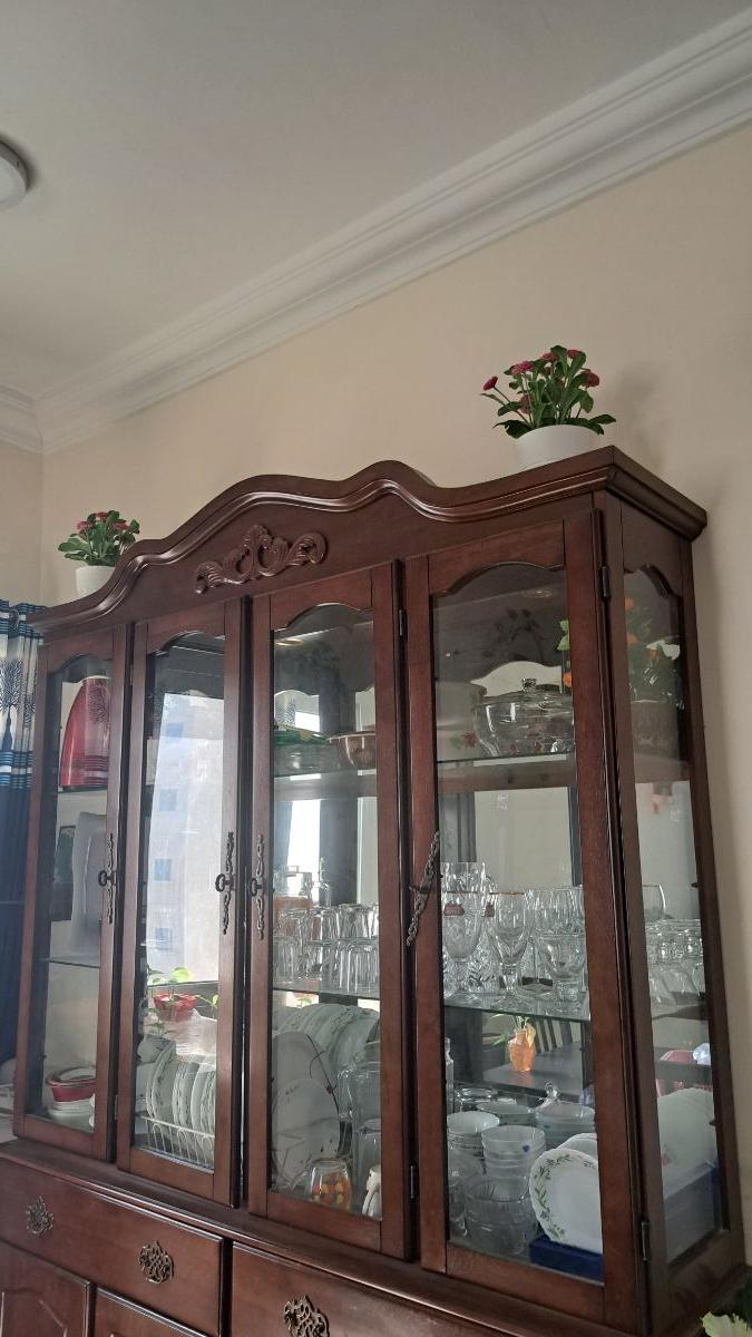 4 DOOR GLASS SHELVE,WITH LIGHTNING - Image 3