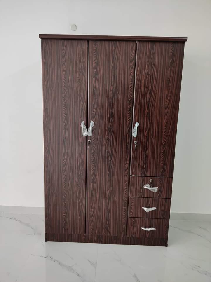 https://wa.me/+97471129495 new bed cabinet for sale - Image 4