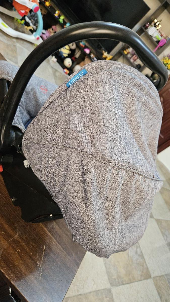 Infant / baby car seat / carry cot - Image 8