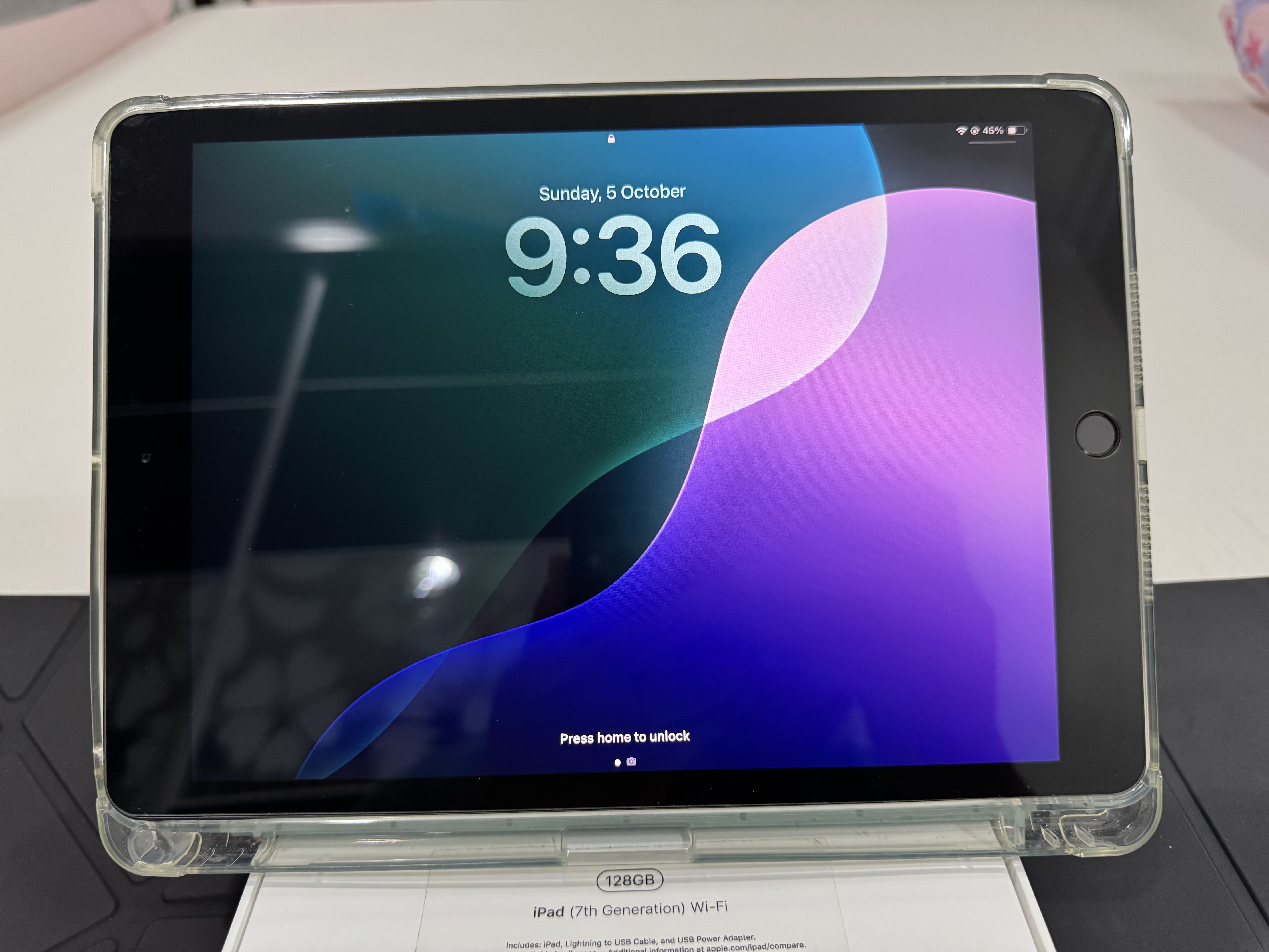 iPad 7th Gen 10.2" 128GB - Image 7
