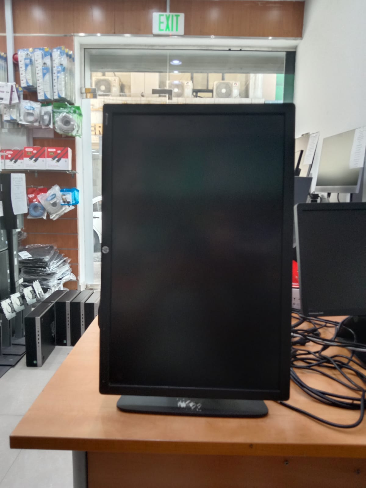  USED & NEW 19"-22"-23"-24"-27"-32" INCH MONITOR  - Image 8