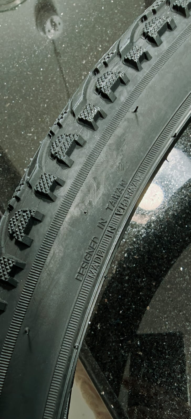 2 x KENDA tyre for bike 700x45C 28"  - Image 8