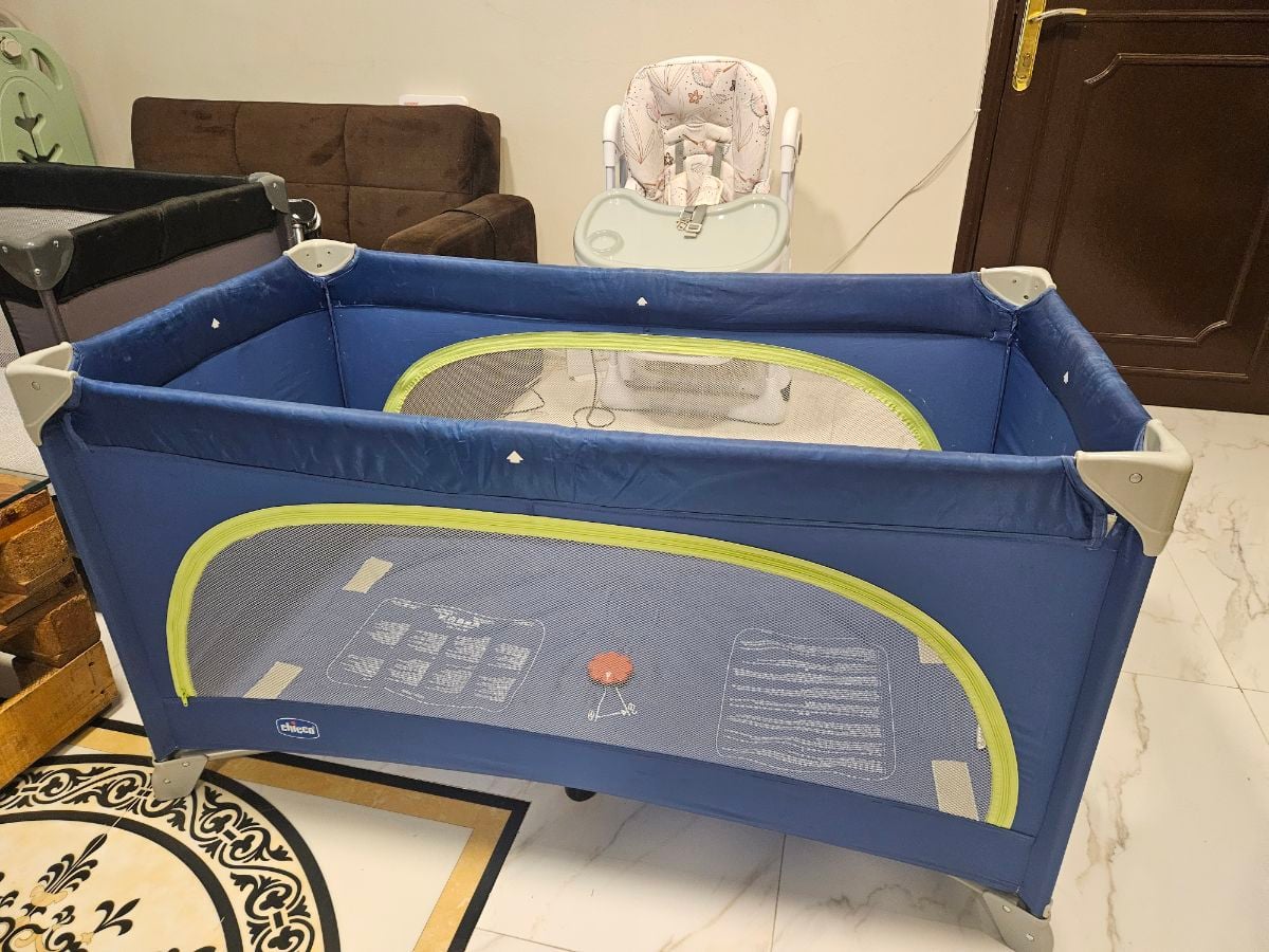 Chicco Goodnight Travel Cot / Playpen (Bargain Price) - Image 3