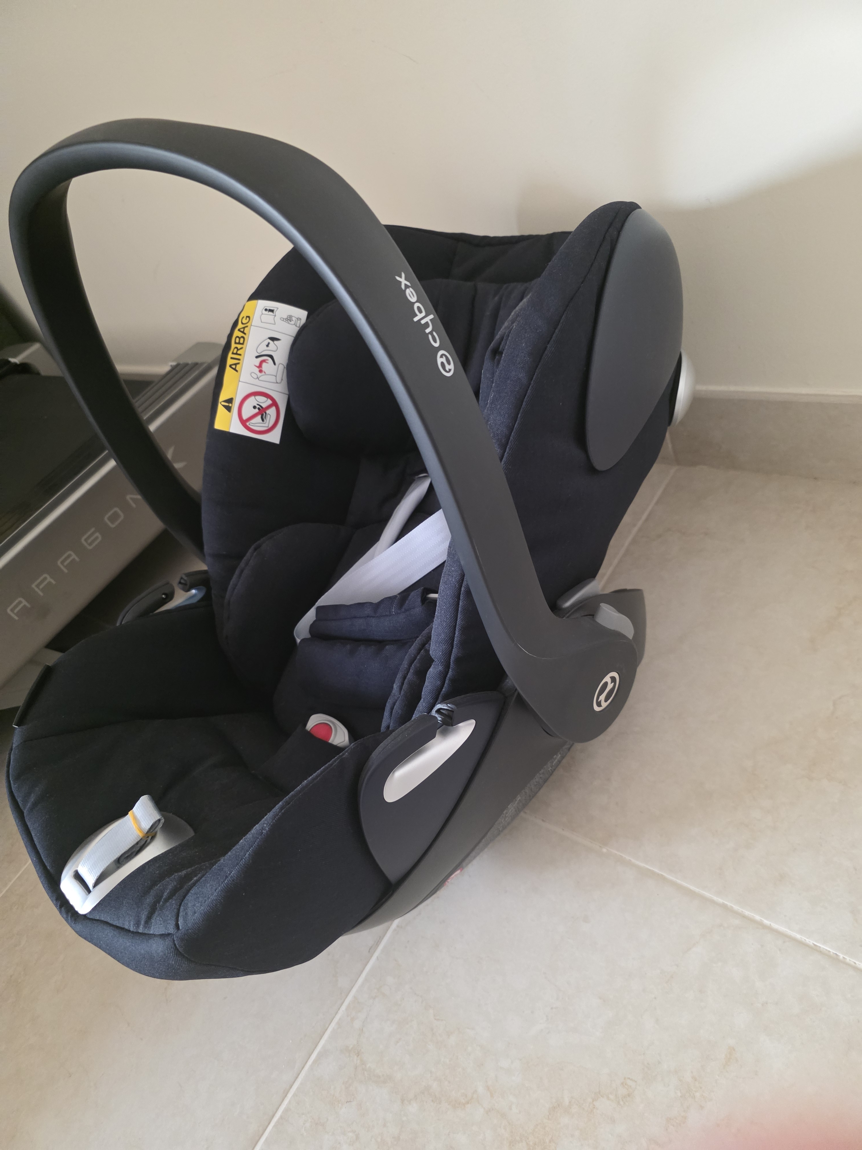 Cybex platinum car seat cloud q - Image 3