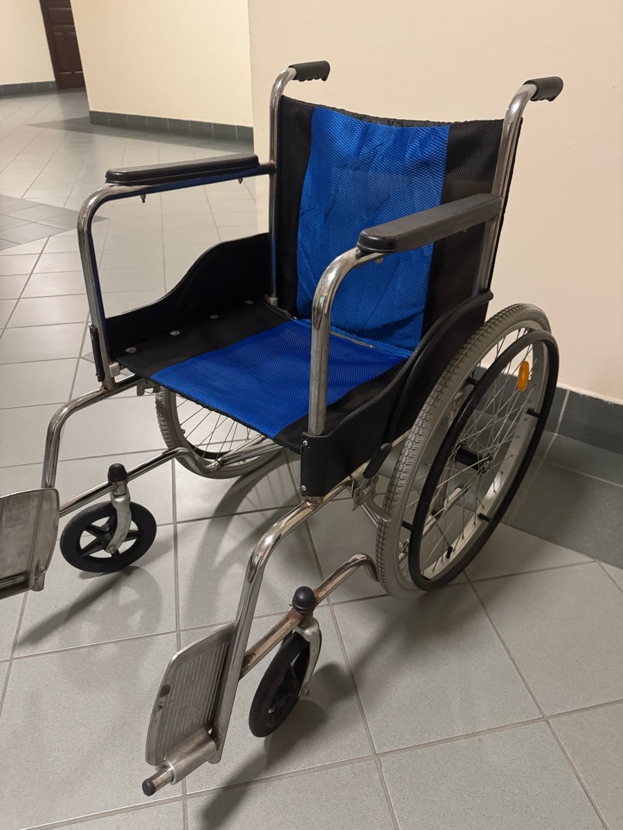 Wheelchair - Image 3