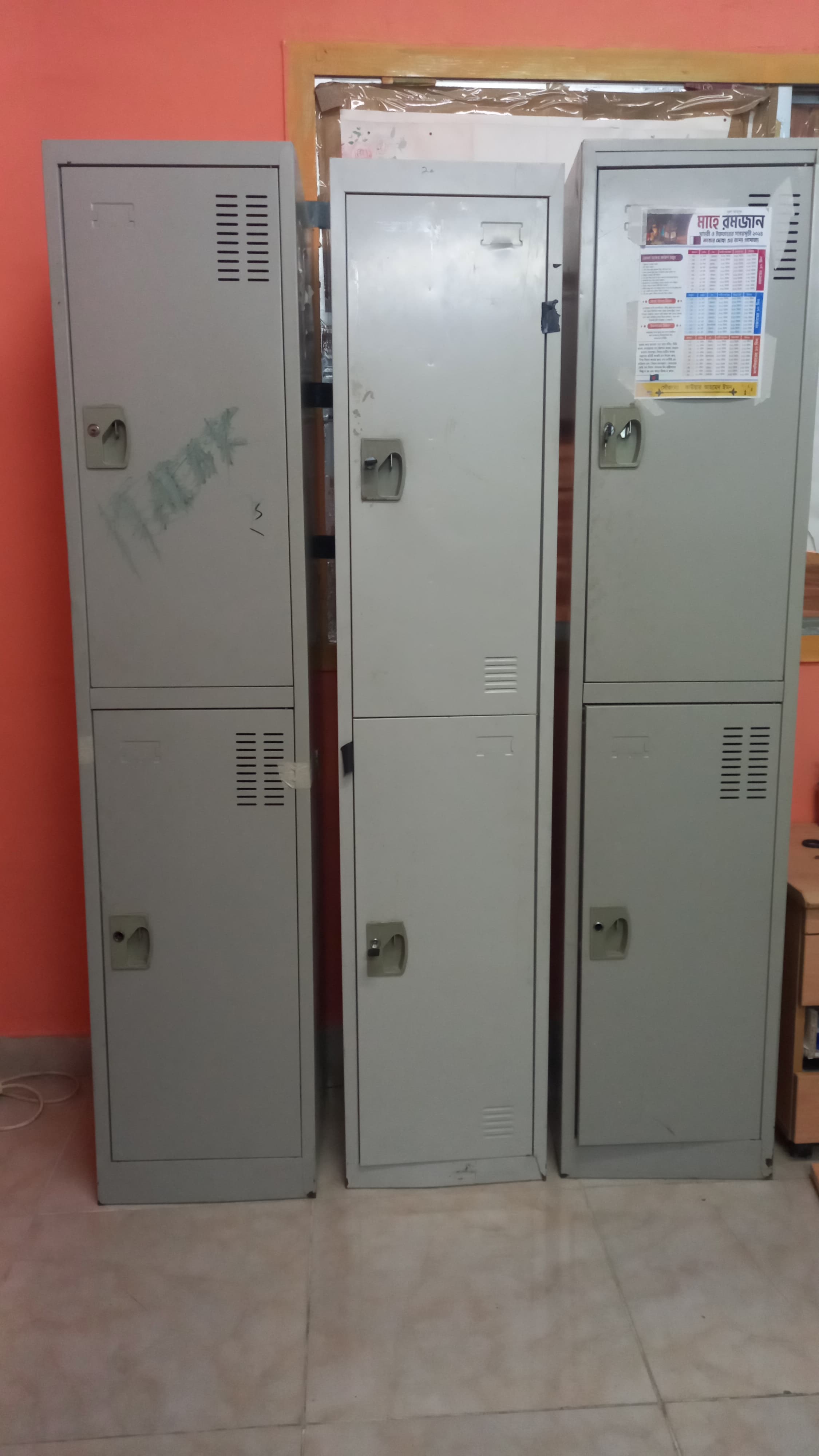 Aluminium Door and Steel Cupboard for Sale - Image 2