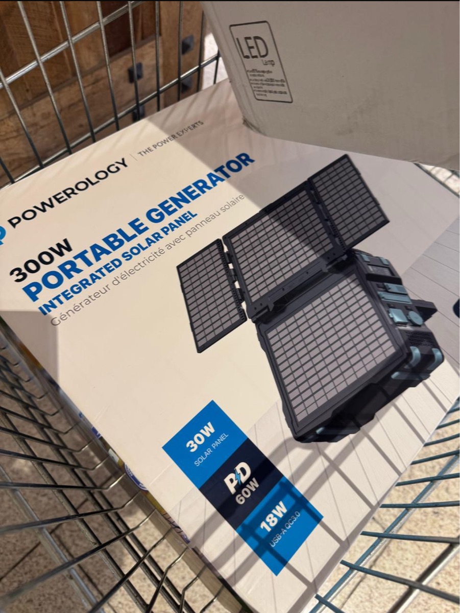 Powerology Portable Generator Integrated Solar Panel Black - Image 2