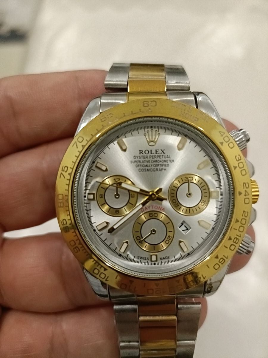 Rolex Daytona Semi-Automatic Watch
high copy - Image 1