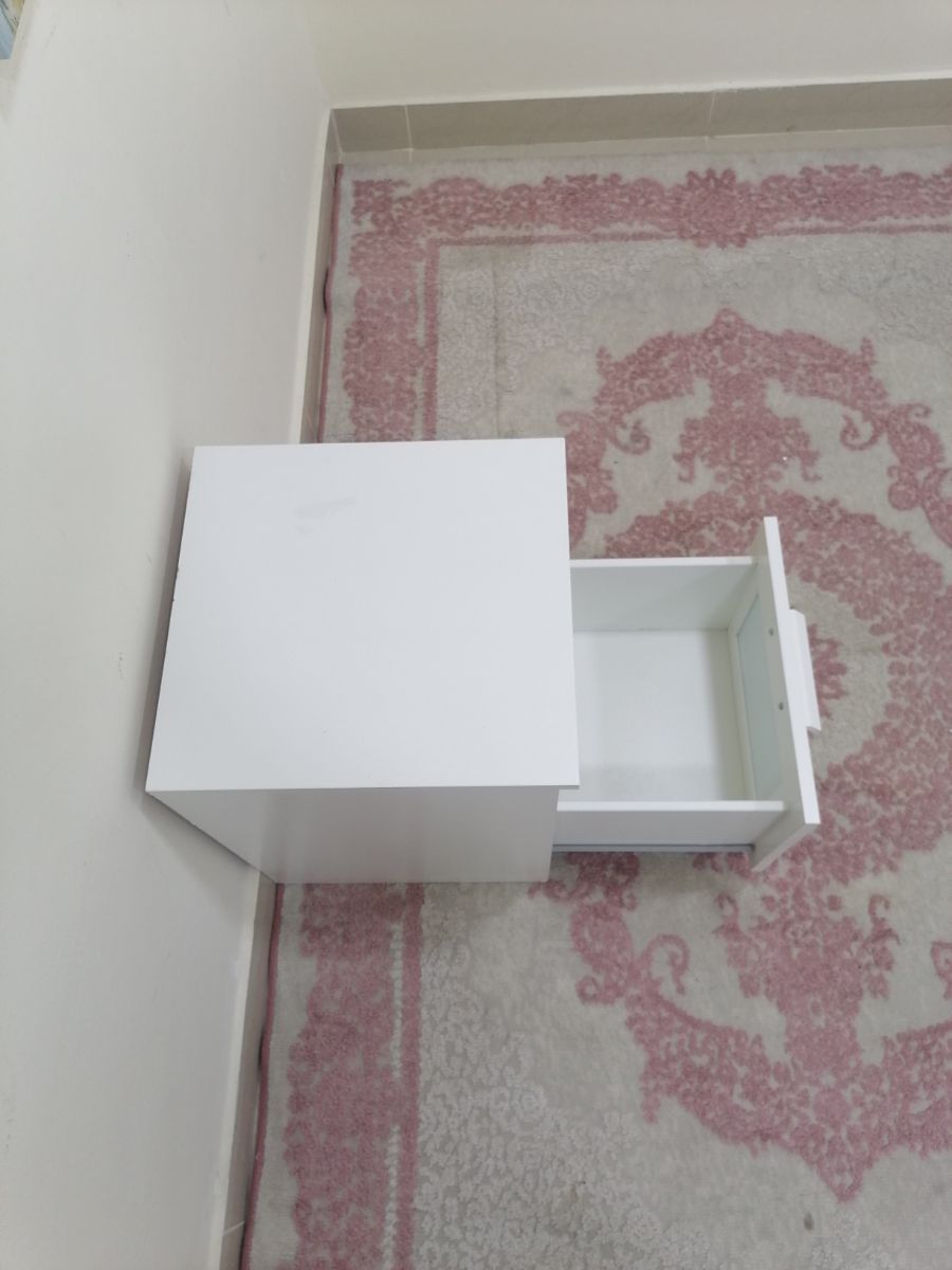 For sale side table - Image 3