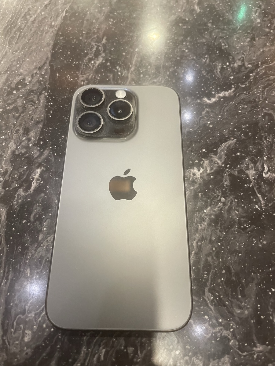 I phone 15 pro titanium black,256 GB, - Image 2