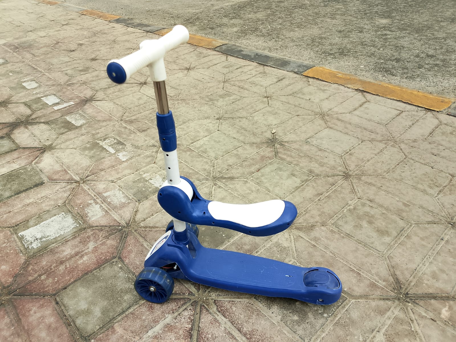 Kids Scooter - Image 3