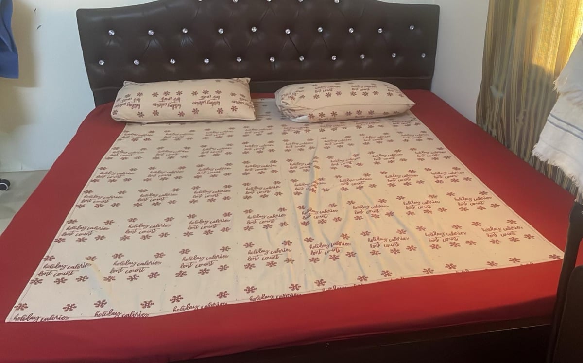 Bed and frame king size - Image 2