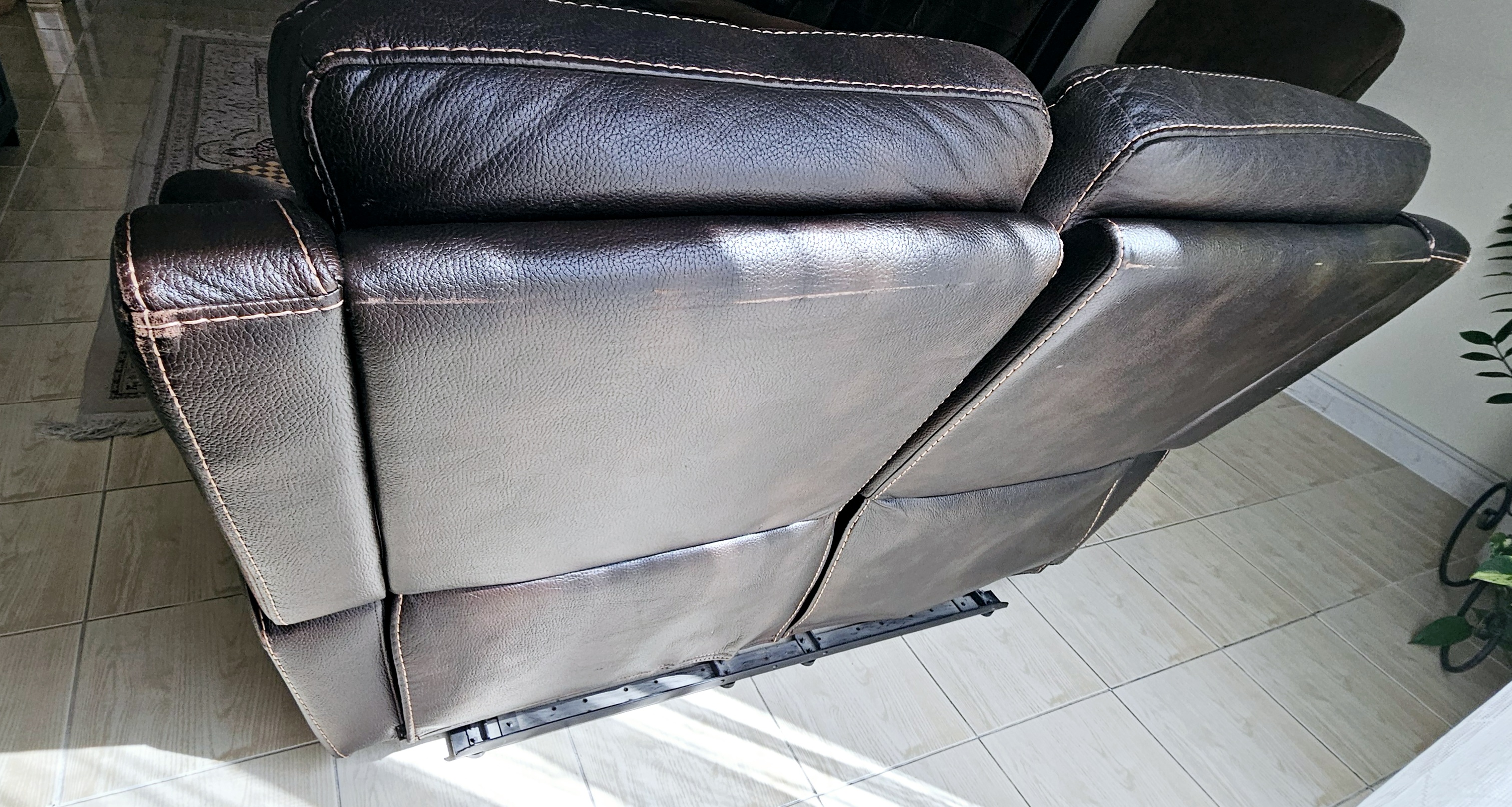 Two Seater Brown Recliner in very good condition - Image 3