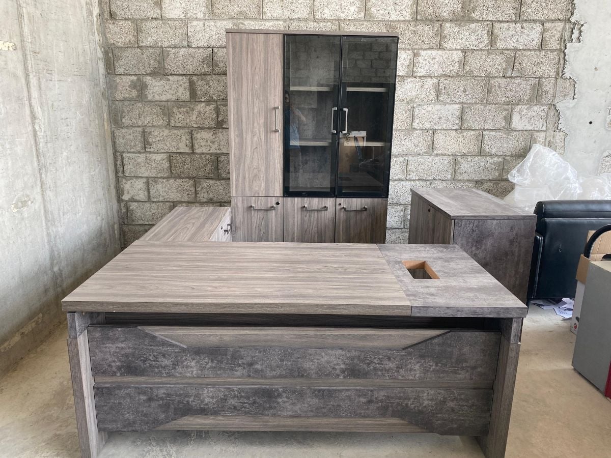 Used office furniture for sell 33049900 - Image 1