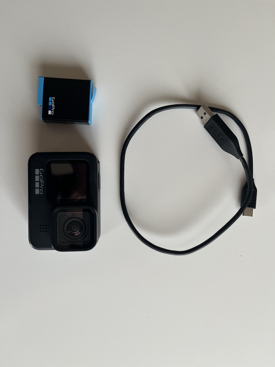Go pro hero 9 black plus accessories. - Image 9