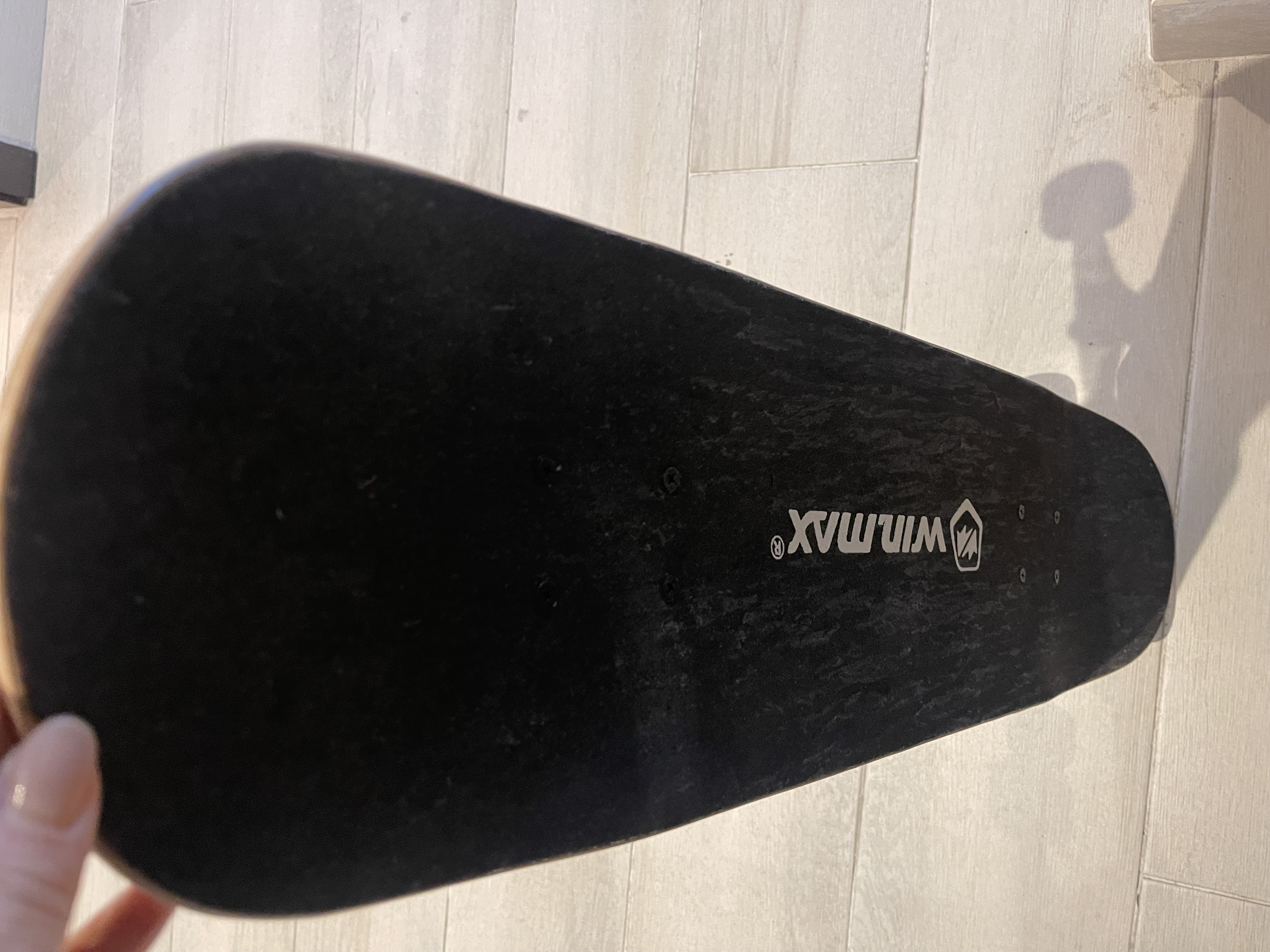 Roller skates and board - Image 9