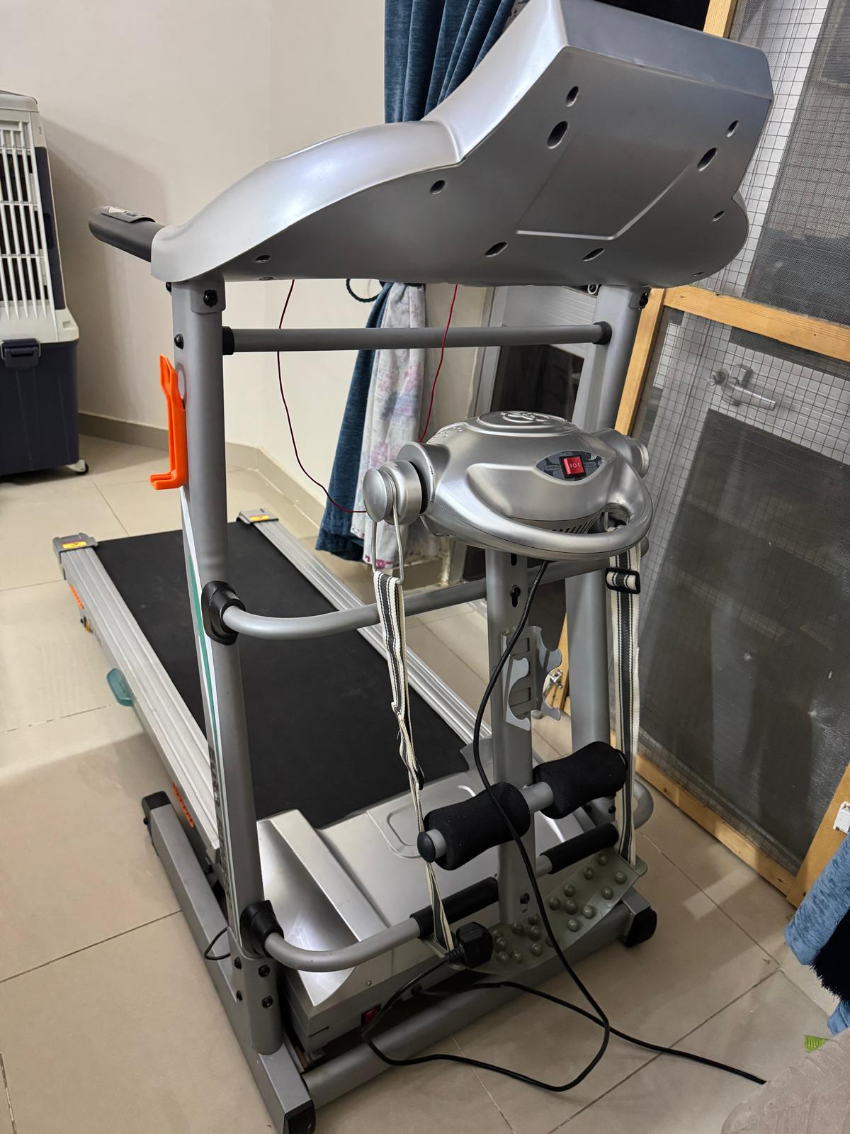 Thread Mill with Auto inclination & Massager  - Image 4
